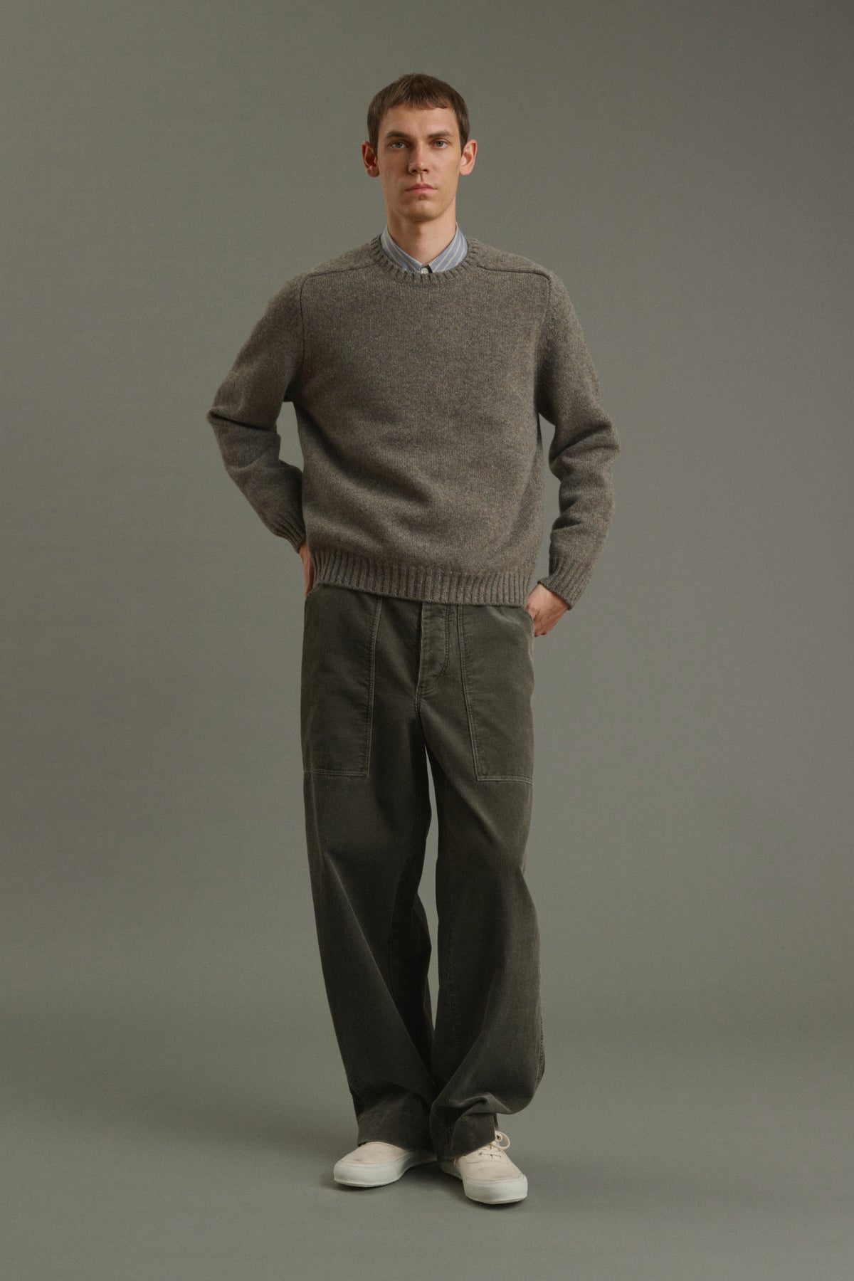 Isamu pullover - Grey-Green - Wool - Men